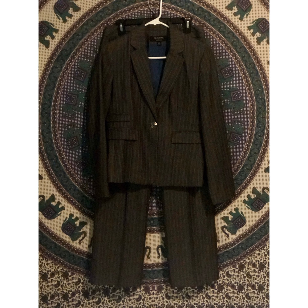 Signature Larry Levine Pant Suit
